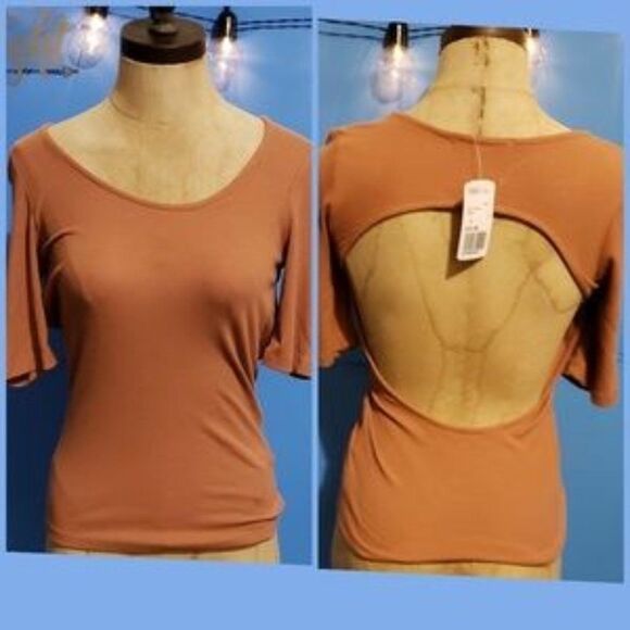 ✨ NWT Forever 21 Ginger Ribbed Knit Open Back Top – Size Small ✨ - Picture 3 of 3
